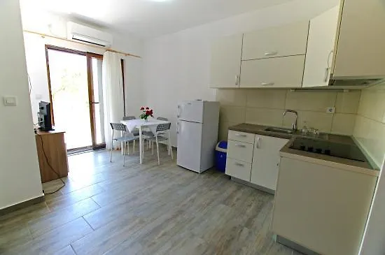 Apartamento Slanica A4 Id 811 Murter