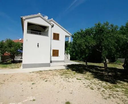 New Apartment Q Near Slanica Beach -Top Location Apartment